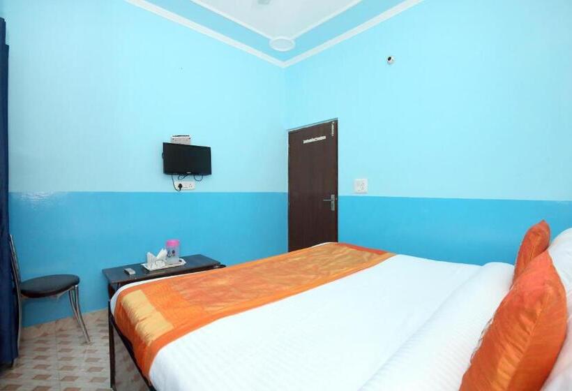 호텔 Oyo 11886 Crystal