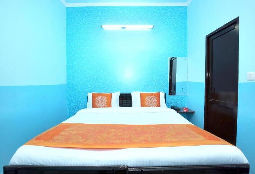 호텔 Oyo 11886 Crystal