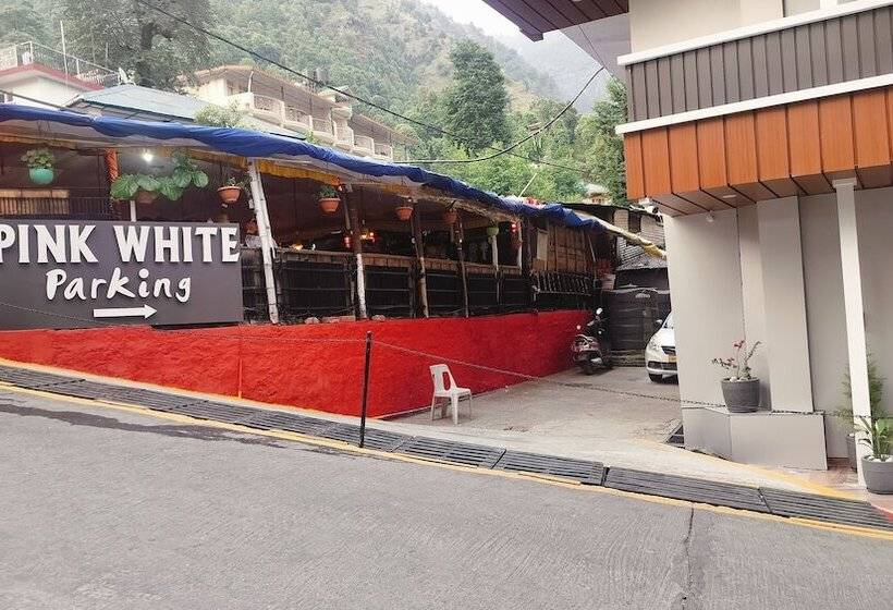 ホテル Pink White