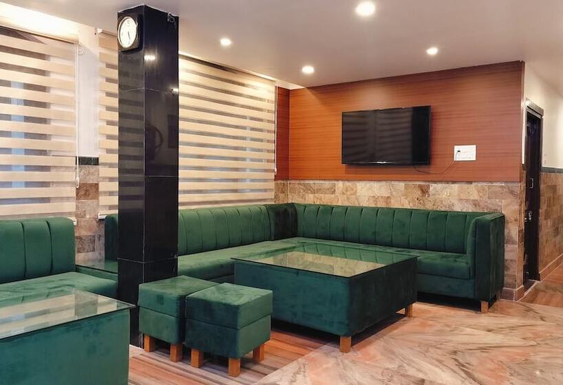 ホテル Pink White