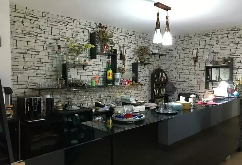 Majatalo Hanul Lui Traian