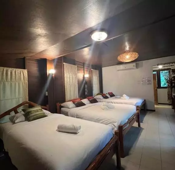 リゾートホテル Sonic Hill Koh Phangan
