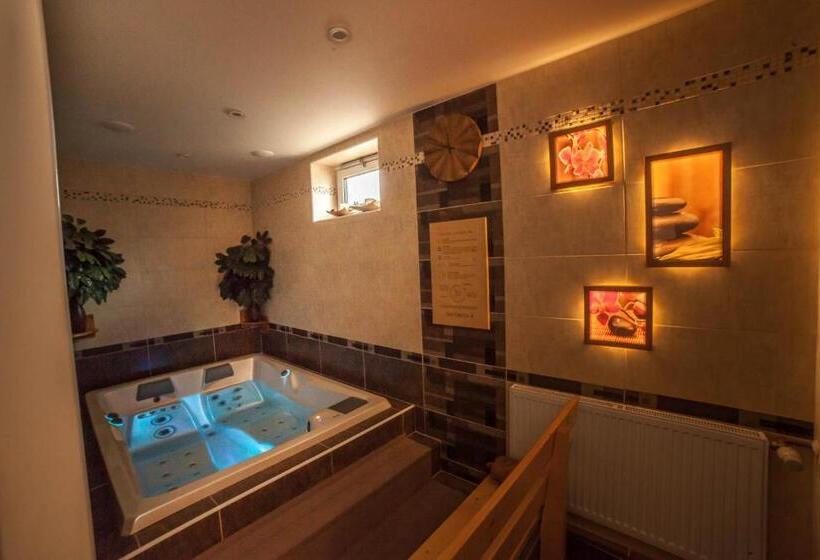 فندق صغير Horská Chata Hubert