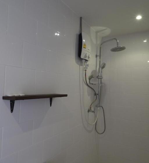 Labkoff Cafe And Hostel