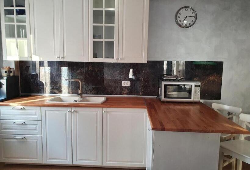 פנסיון French Boutique