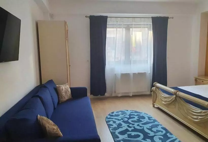 ペンション French Boutique