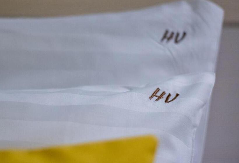 פנסיון French Boutique