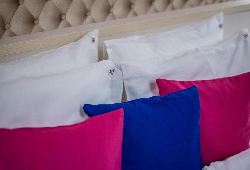 פנסיון French Boutique