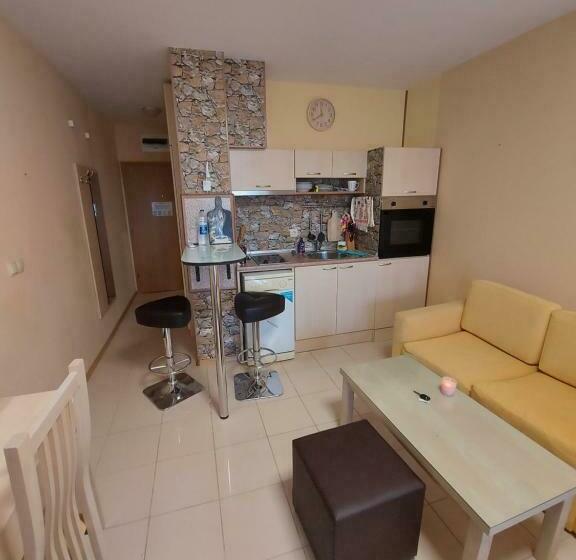 Курорт Harmony Hills Petkovi Studio Apartment