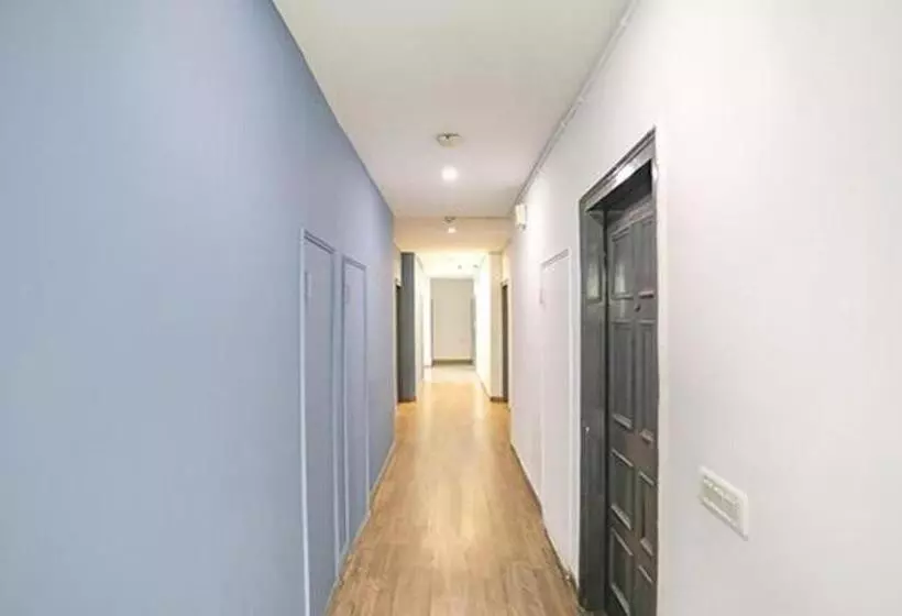 Fabhotel F9 Sector 51