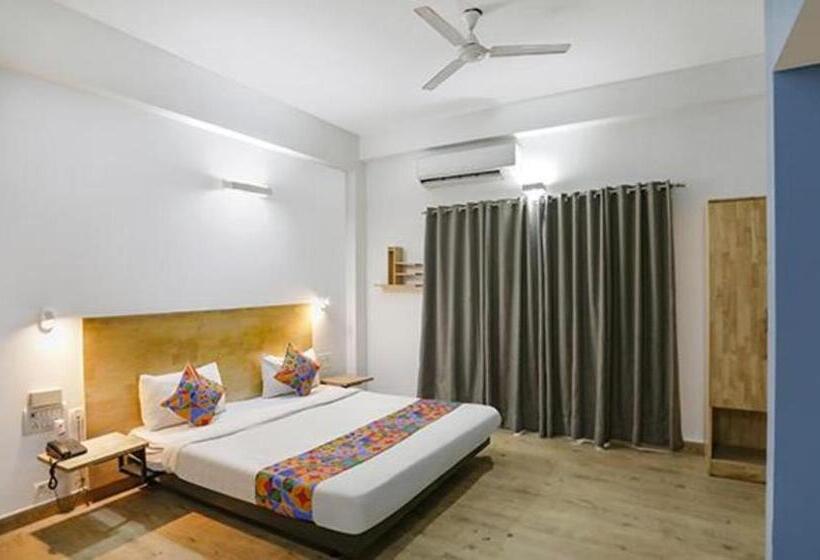 Fabhotel F9 Sector 51