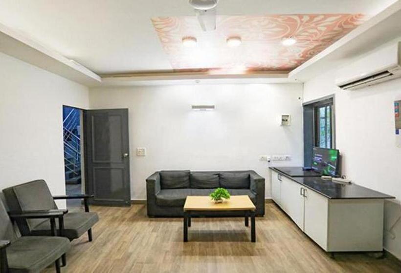 Fabhotel F9 Sector 51