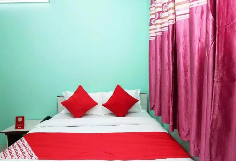 Hotelli Apan Guest House Near Acropolis Mall