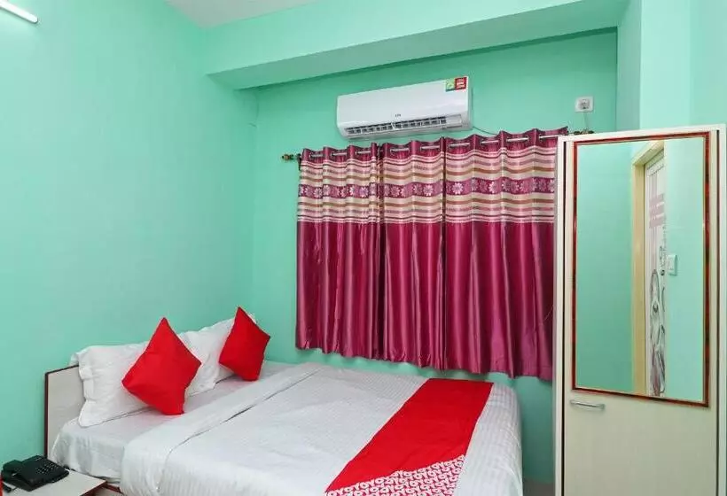 Hotelli Apan Guest House Near Acropolis Mall
