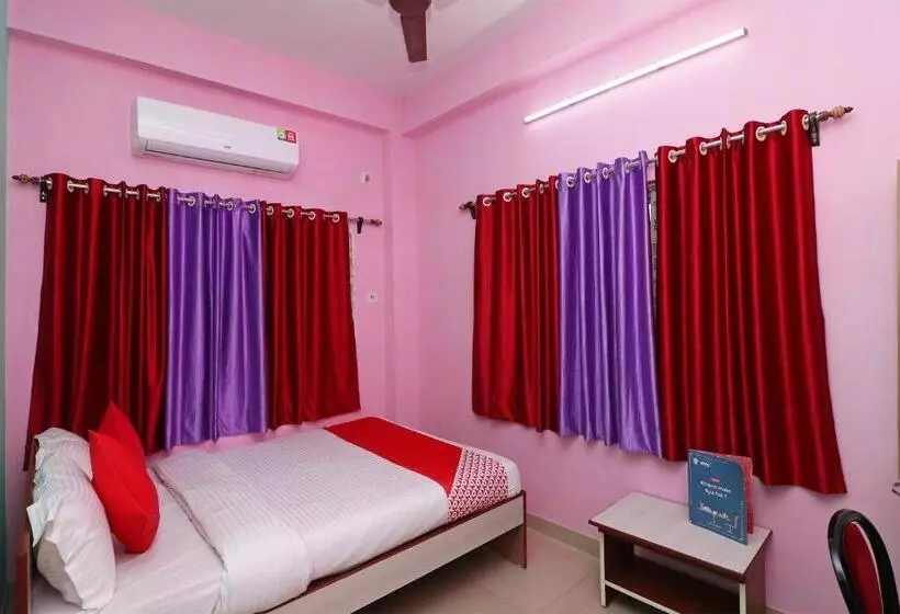 Hotelli Apan Guest House Near Acropolis Mall