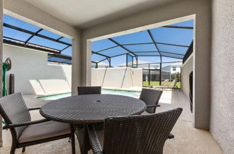 펜션 The Darlings Poolside Paradise