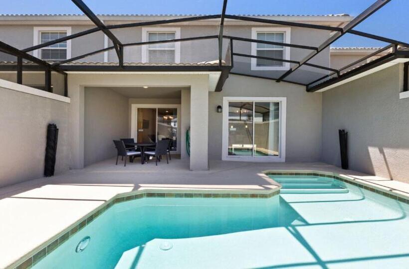 펜션 The Darlings Poolside Paradise