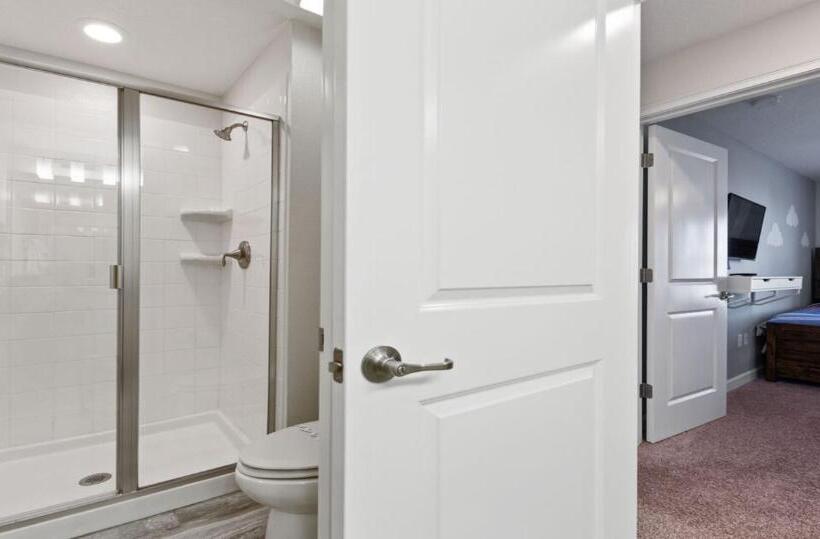 펜션 The Darlings Poolside Paradise