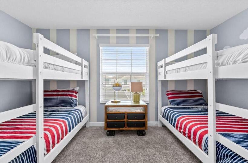 펜션 The Darlings Poolside Paradise