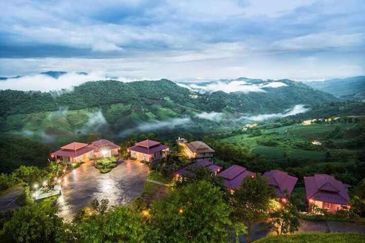 Resort Otel Phumektawan ภูเมฆตะวัน Hotel&restaurant