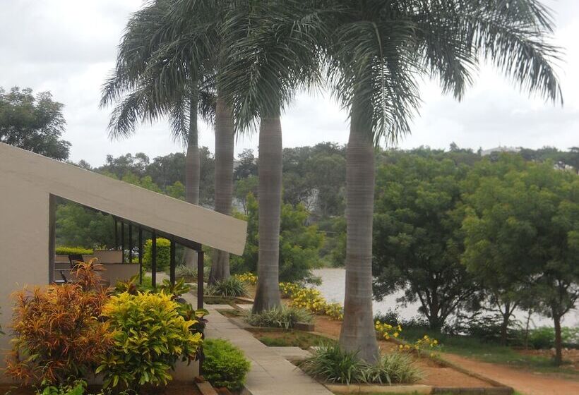 Cotton County Club And Resort