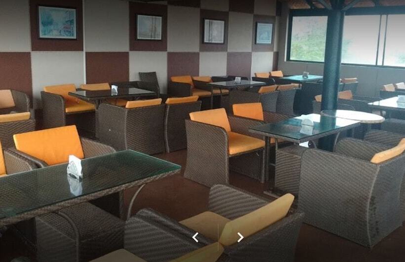 Cotton County Club And Resort