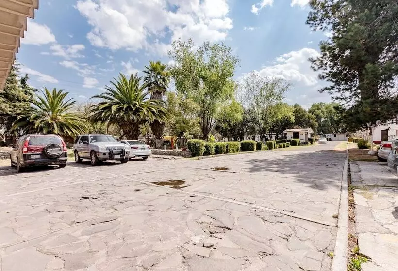 簡易ホテル Meson Del Rio Posada Mexiquense