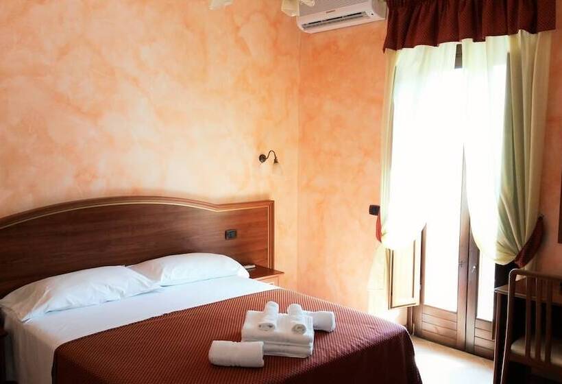 Отель Agriturismo La Rocca Dei Briganti