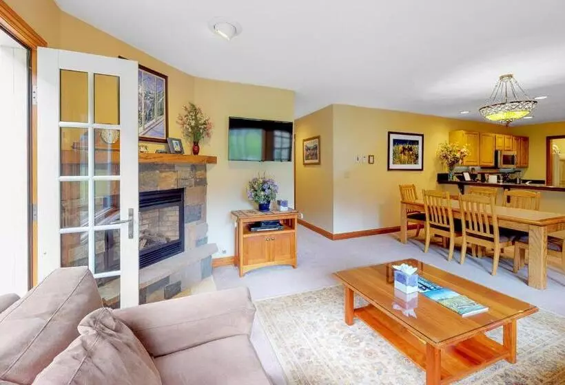 호텔 Etta Place Too 106