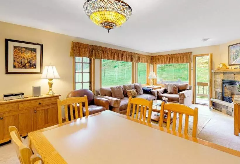 호텔 Etta Place Too 106