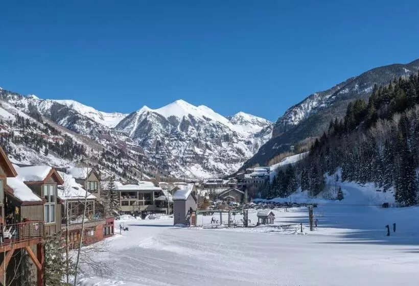 호텔 Etta Place Too 106