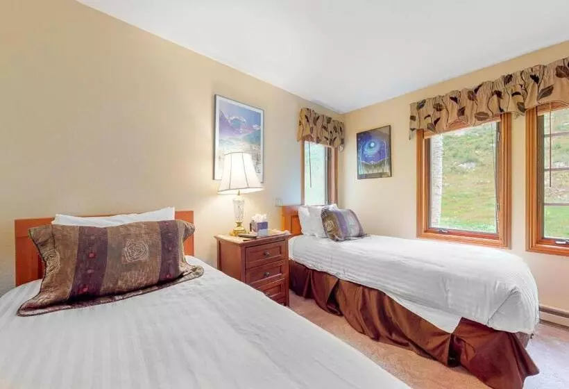 호텔 Etta Place Too 106