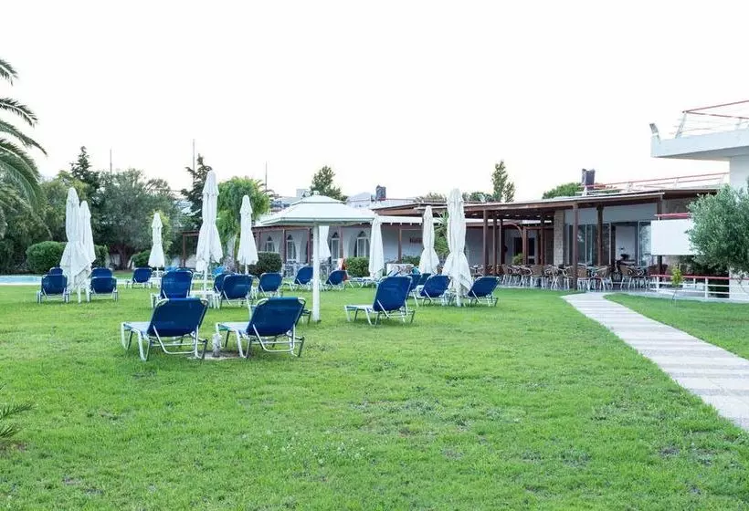 Отель Leonanti Village