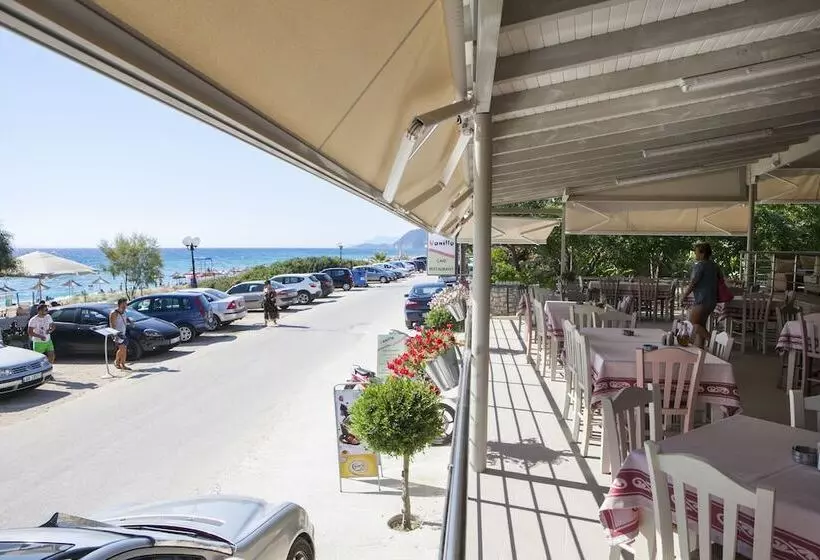 בית מלון כפרי Loukas Vrachos