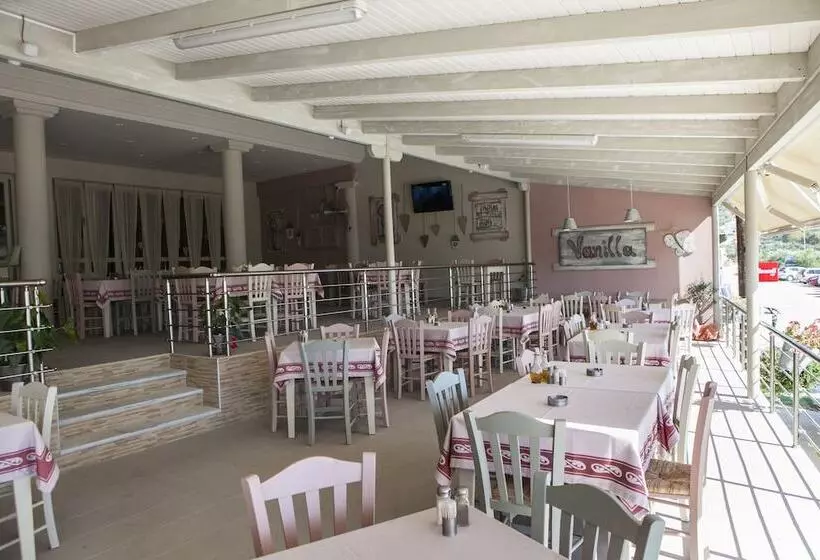 בית מלון כפרי Loukas Vrachos