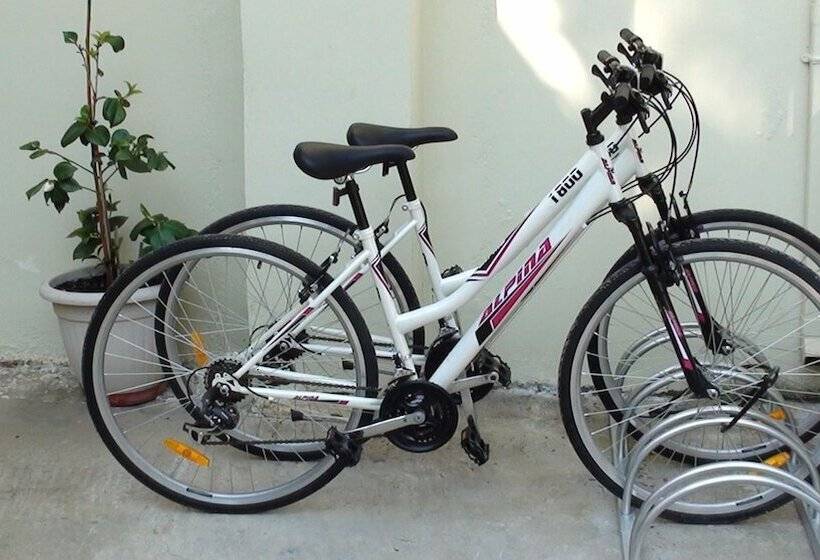 호텔 Loukas Vrachos