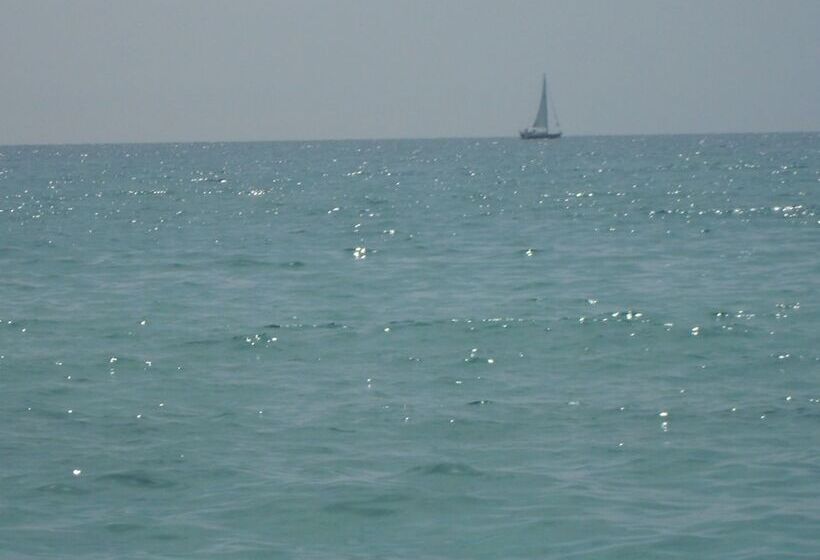 호텔 Loukas Vrachos