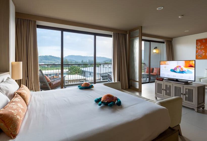 בית מלון כפרי Proud Phuket, Naiyang Beach