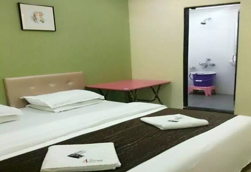 هتل Room Maangta 212   Andheri East