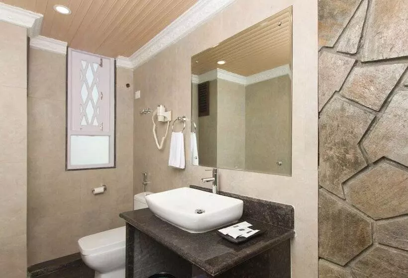 هتل Summit Barsana Resort & Spa