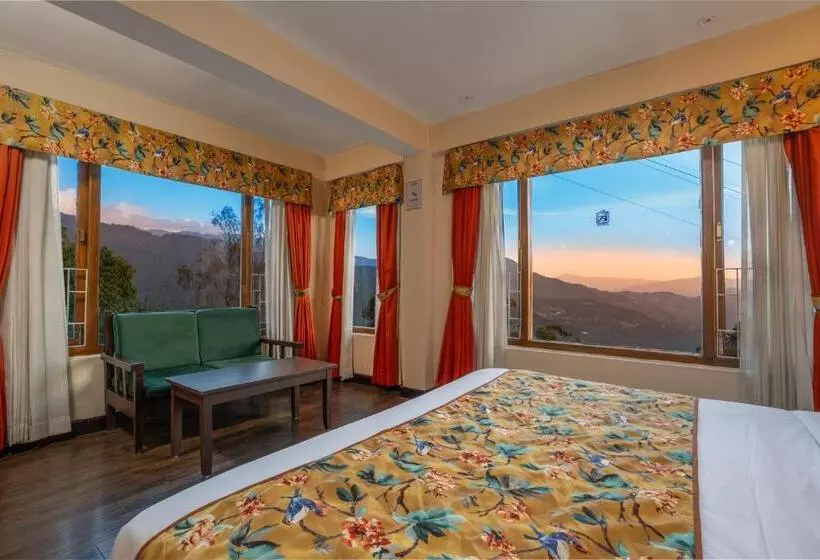 Hotel Summit Namnang Courtyard & Spa Near Mg Marg