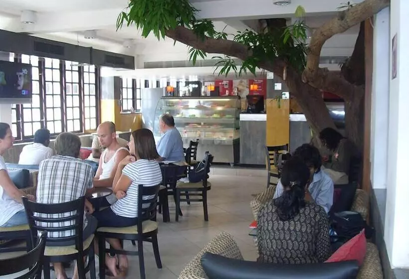 Hotel Treebo Backpackers Inn