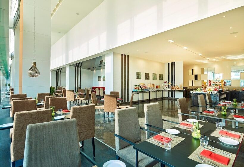 Отель Vivanta Pune, Hinjawadi