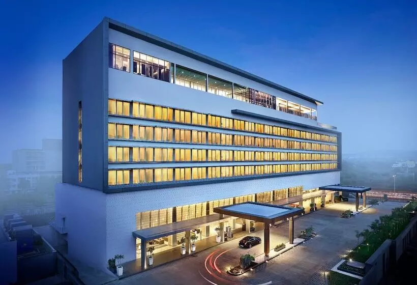 Hotel Vivanta Pune, Hinjawadi