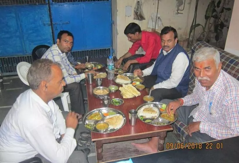 Majatalo Kedar Guest House Feel At Home