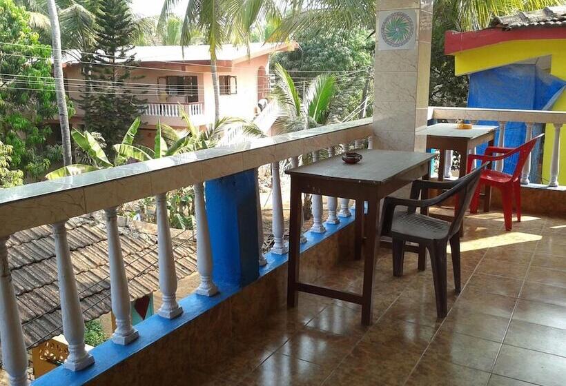 ペンション Romaldo Guesthouse