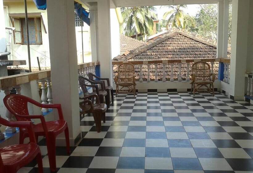 ペンション Romaldo Guesthouse