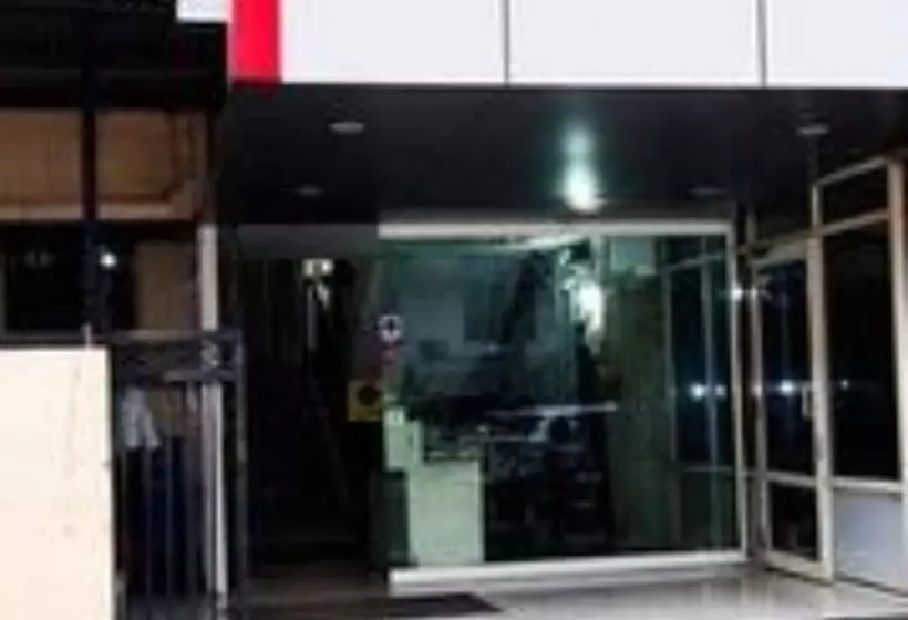 استراحتگاه Vista Rooms At Fame Cinemas