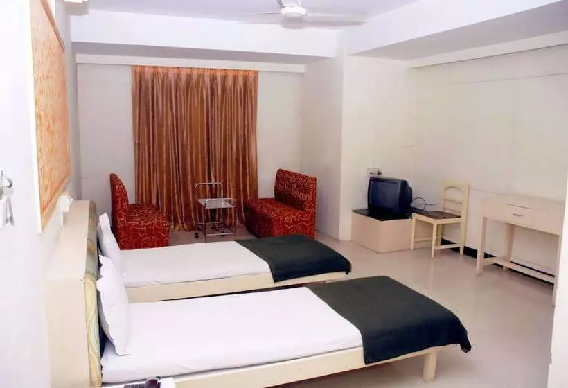 استراحتگاه Vista Rooms At Fame Cinemas