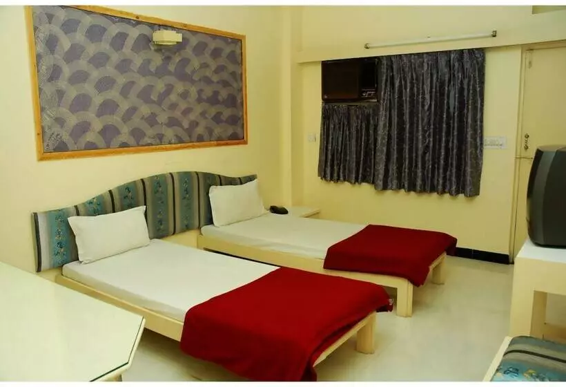 استراحتگاه Vista Rooms At Fame Cinemas